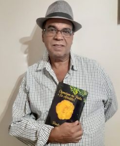 O poeta Paulo Lopes