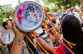 Pré-carnaval, como o promovido pelo Bloco do Bloco, não deve ser realizado este ano. Foto: Bruna Aguiar/Arquivo