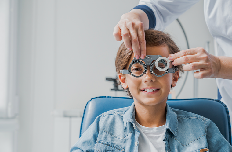Quando devo levar meu filho ao oftalmologista?