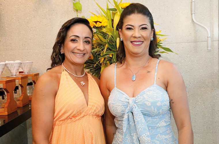 Luciana Avelar e Camila Silva