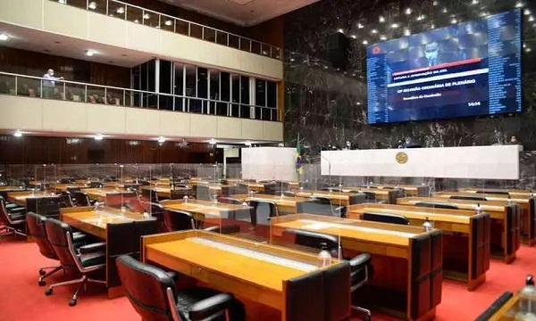 Disputa por cadeira na Assembleia Legislativa de Minas Gerais promete ser acirrada. (foto: Guilherme Dardanhan/ALMG)